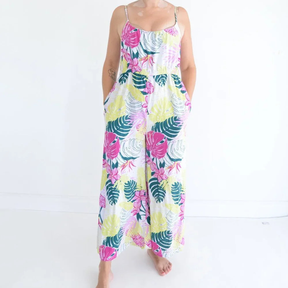 Nicole Miller White Pink Palm Leaf Print 55% Linen Wide Leg Romper M